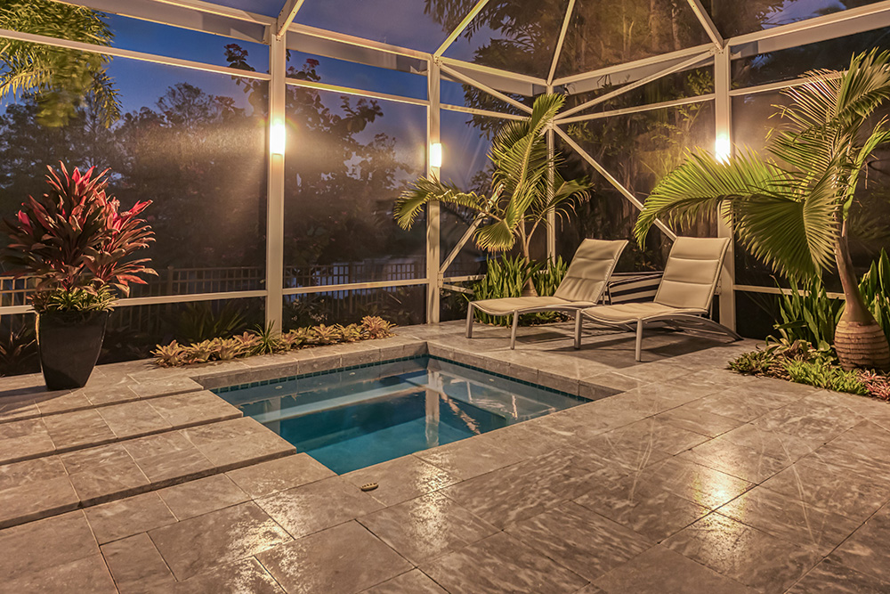 Lanai Light White